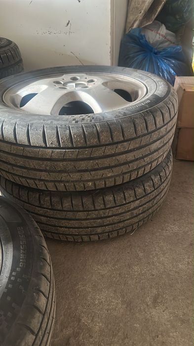 Продам диски с шинами