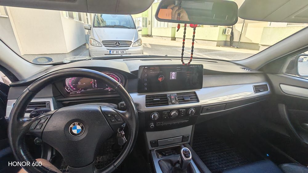 BMW Seria 5 2010 — imagine 4