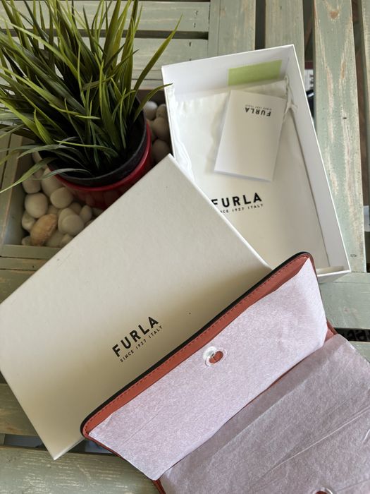 FURLA  нов  дамски
