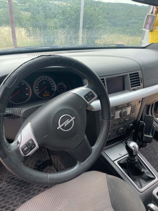 Vând Opel Vectra 1.9 diesel