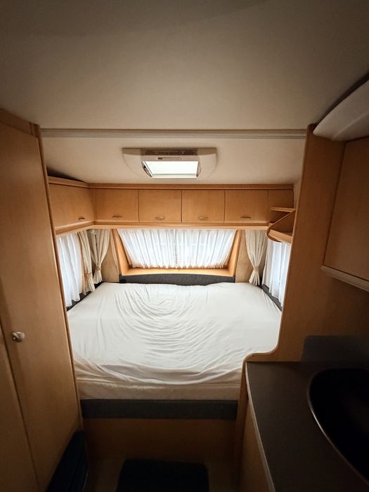 Rulota Hobby De Luxe 400,an 2008,4 pers,Mover,baie,impecabila ,1200 kg