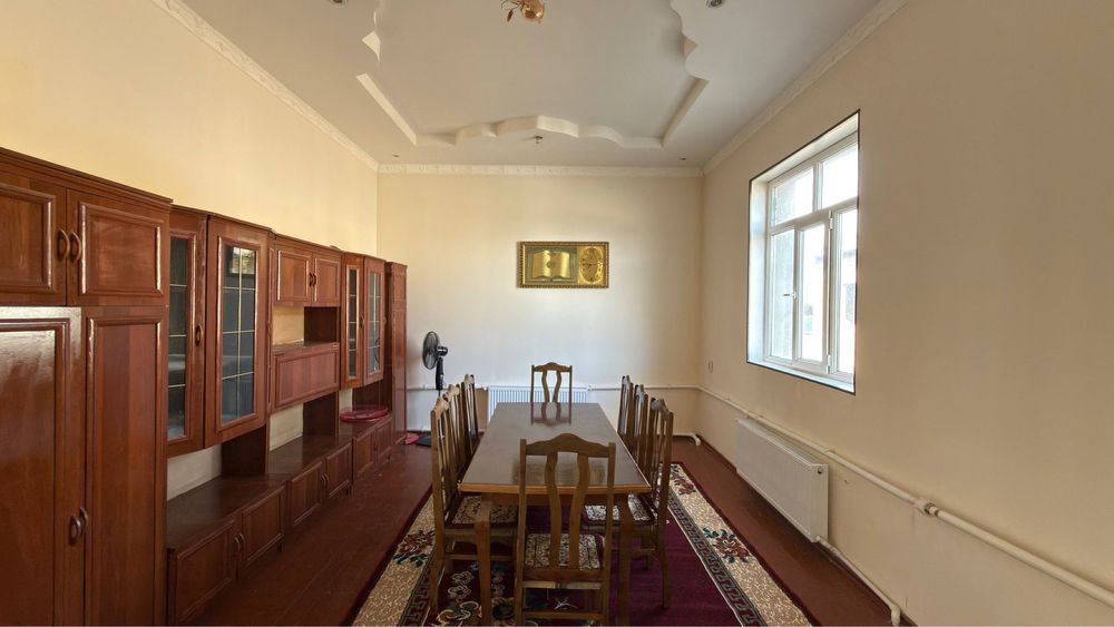 Nazarbek turkistinda uy sotiladi 6.7 sotix