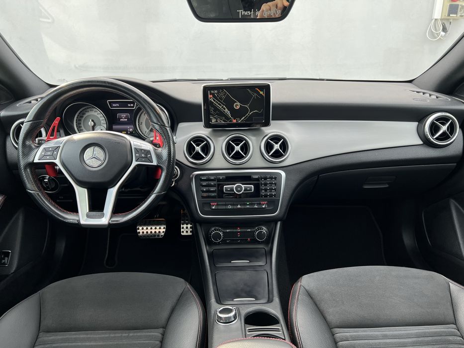 Mercedes-benz Cla 220/Panoramic/Pachet Amg/Km reali/Fara daune/Variante/