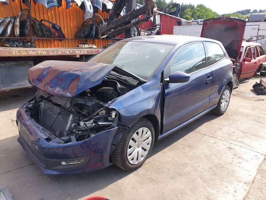 Фолксваген Поло 1.6 тди на части