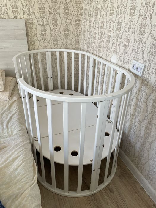 Продам детскую кроватку 7 в 1