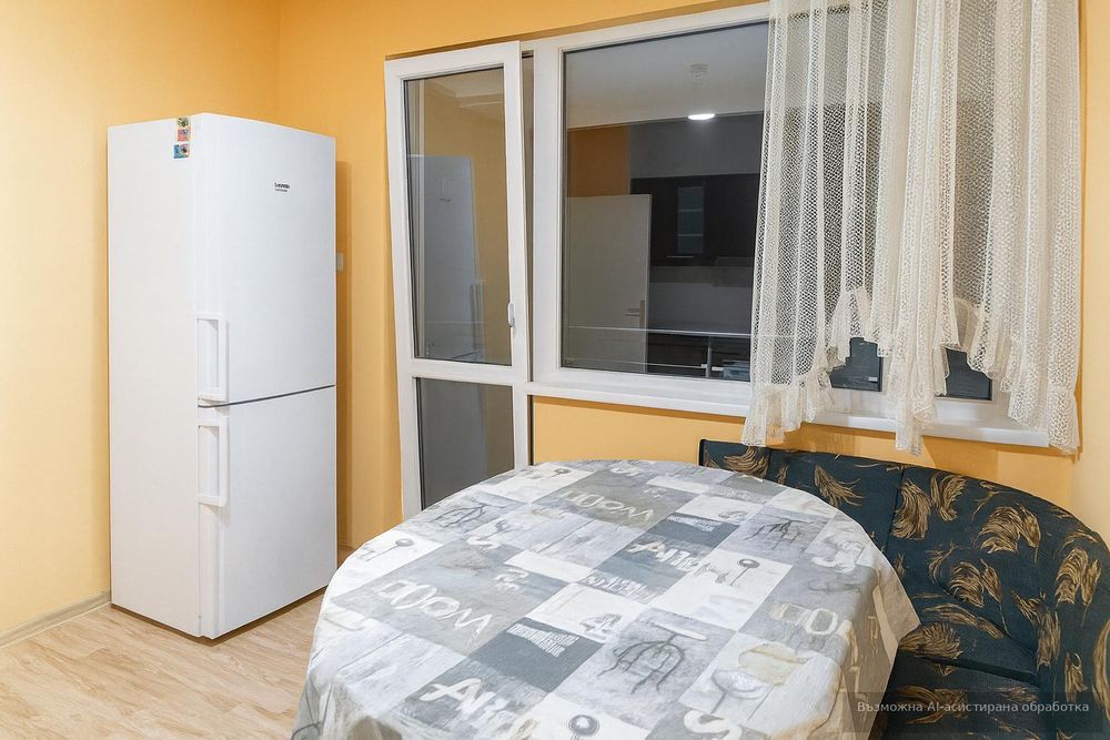 Тристаен апартамент в района на кв. Христо Смирненски