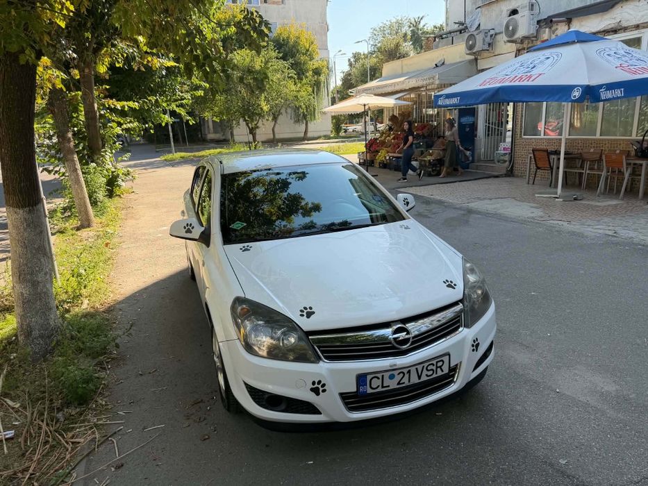 Opel astra H- an 2011-1.6 Benzina+GPL.