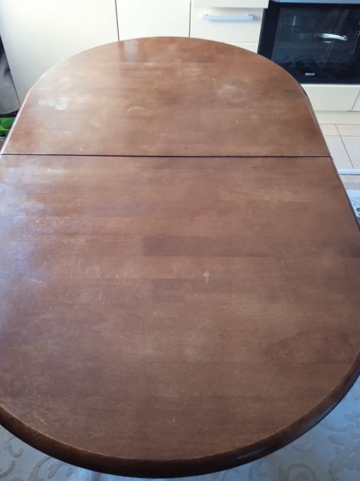 Стол раздвижной.