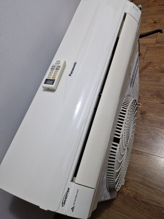 Инверторен Климатик Panasonic 12 Перфектен
