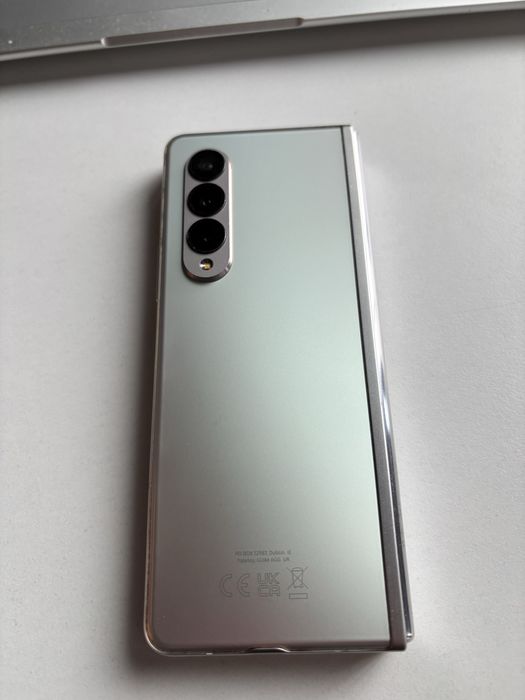 Samsung z fold 3 256GB