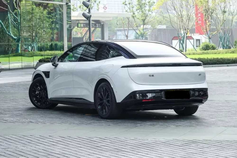 Zeekr 007 2ta mator Naxt va nasiya savdo