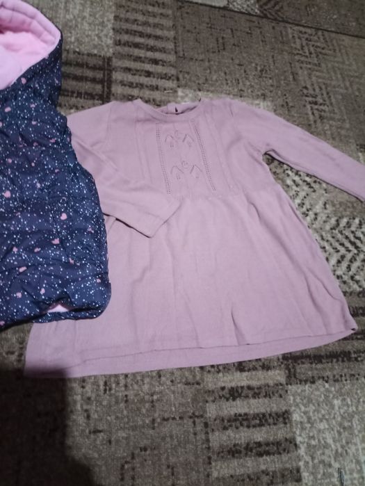 Детски дрехи 1яке , 2 елека , 1 тънка рокля