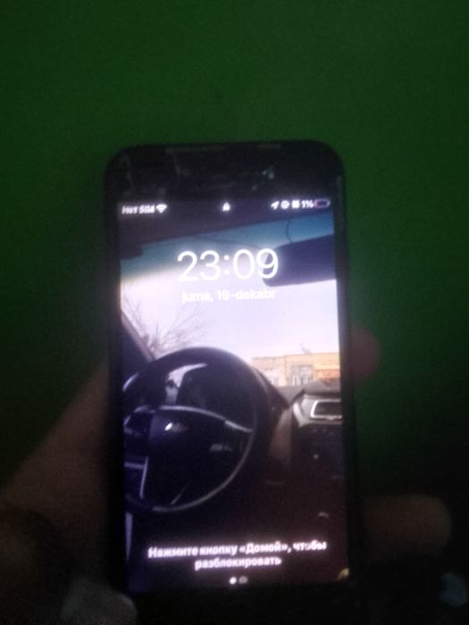 Iphone 7  hamma joyi radnoy,