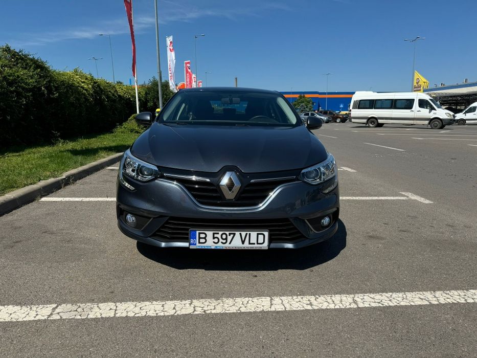 RENAULT Megane 2020 — imagine 2