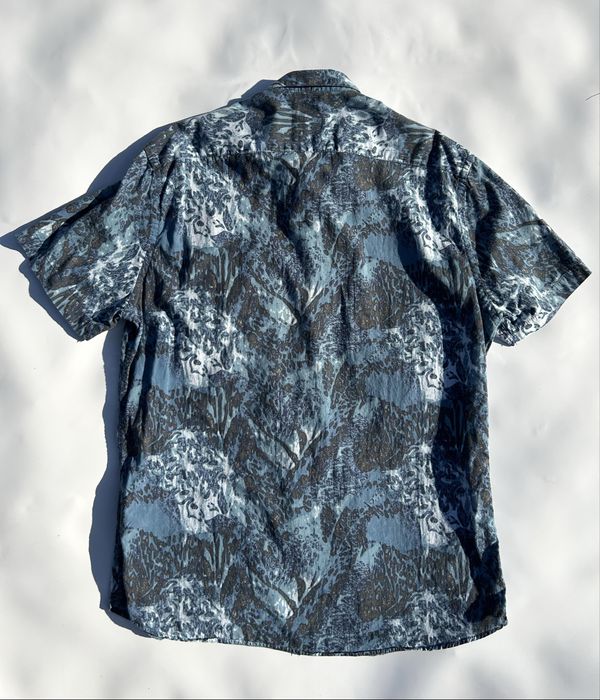 Camasa cu maneca scurta de festival model abstract unic marime L slim