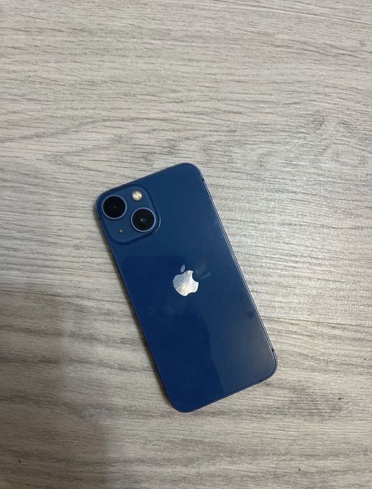 продам Iphone 13 mini