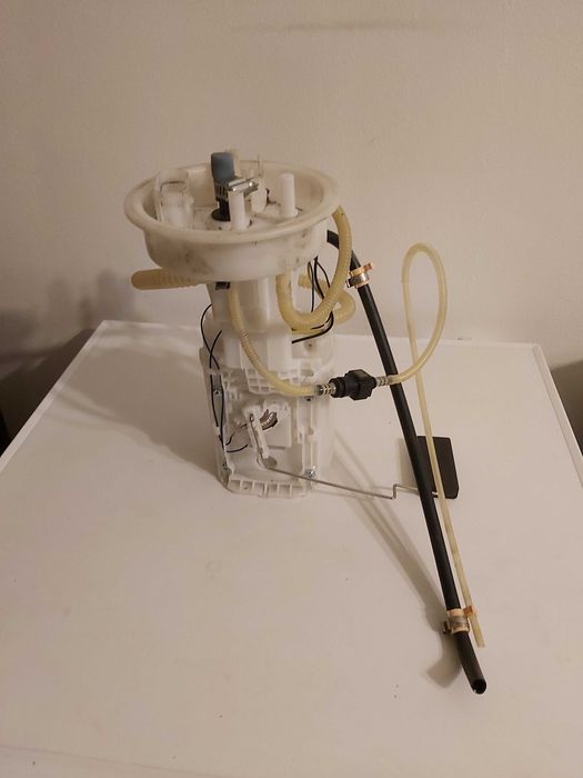 Горивна помпа за Ауди А4