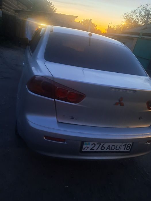 Mitsubishi Lanser