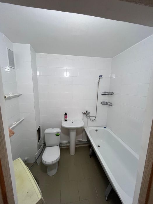 Сдаётся 2х комнатная квартира