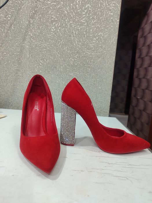 Срочно туфли сатылады