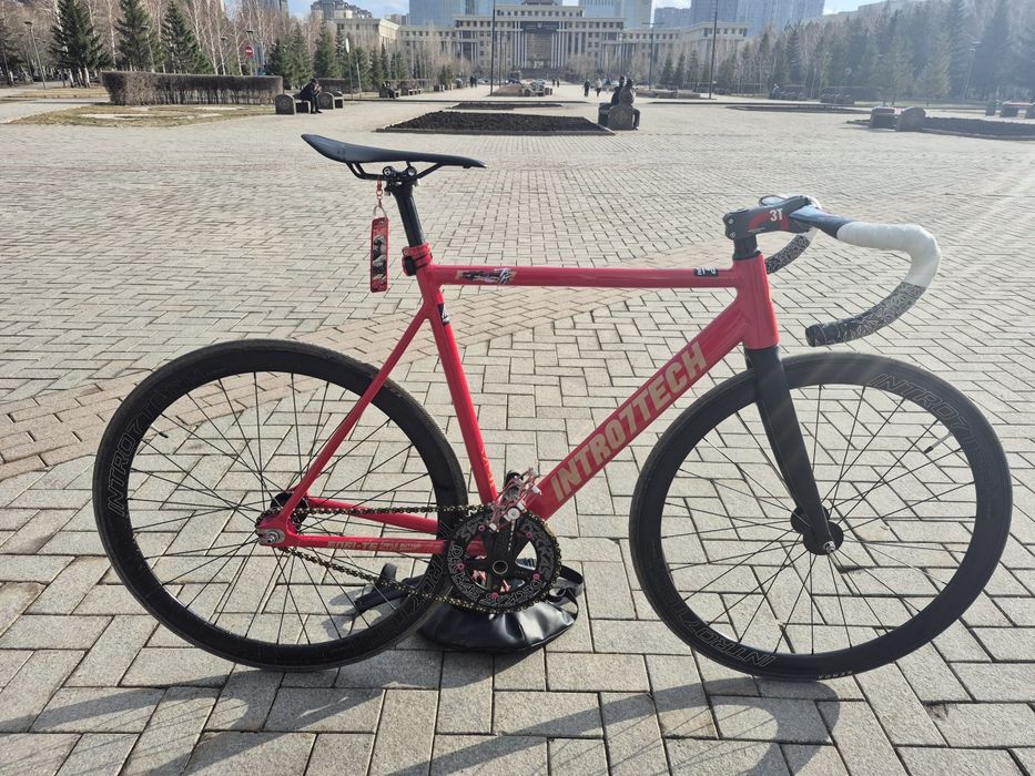Fixed gear Intro7tech