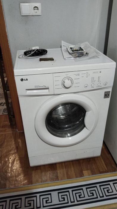 Продам стиральную машину LG