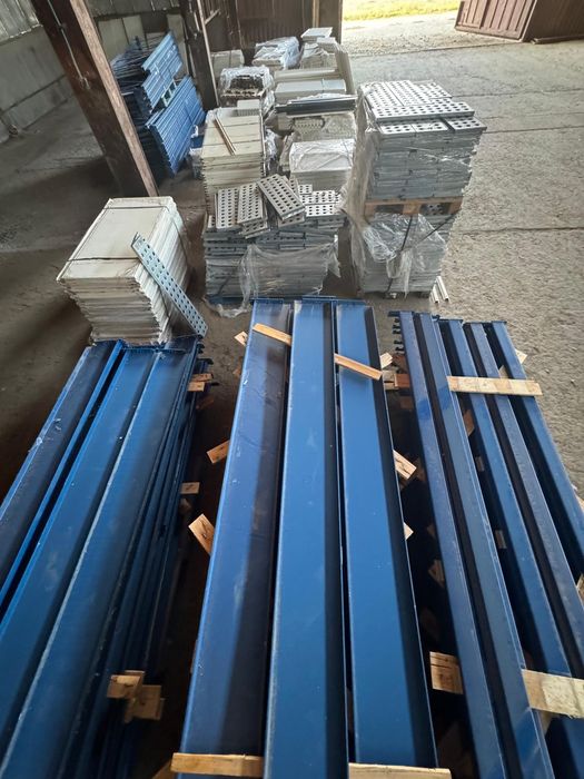 Rafturi industriale metalice