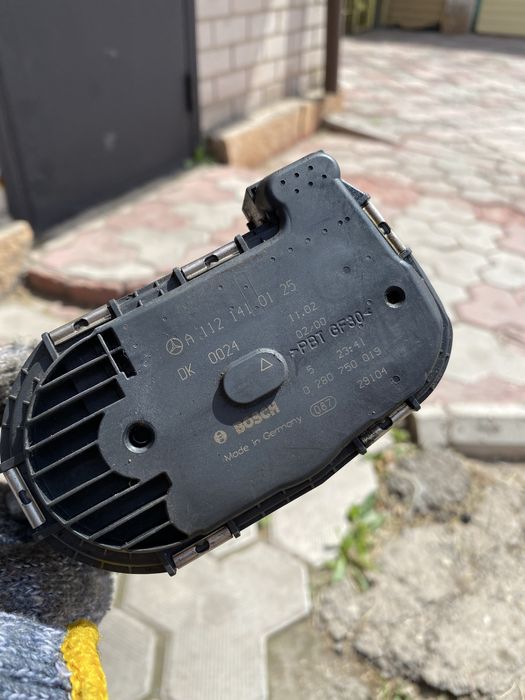 Дроссельная заслонка