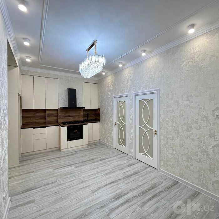В Xonabod Avenue продаётся квартира с новым ремонтом.