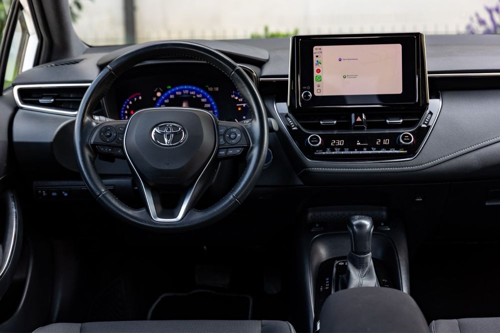 Toyota corolla/ 2.0 B- Hibrid/Facelift /Garanție /Rate