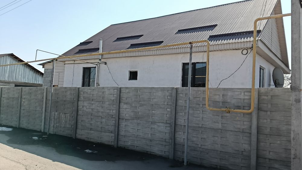 Продам дом по центральной улице