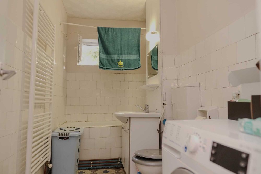 Apartament 4 camere Etaj 1 Zona Sega Str. Hateg comision 0%