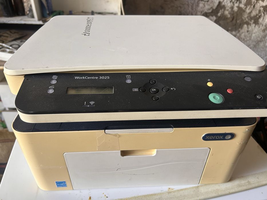 Продам принтера на запчасти