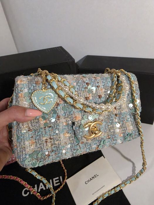 Дамска чантa Chanel Tweed Pearl Crush Flap Bag