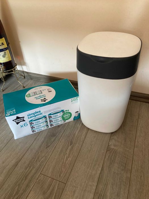 Tommee Tippee Twist & Click White кош за пелени +6 касети за кош