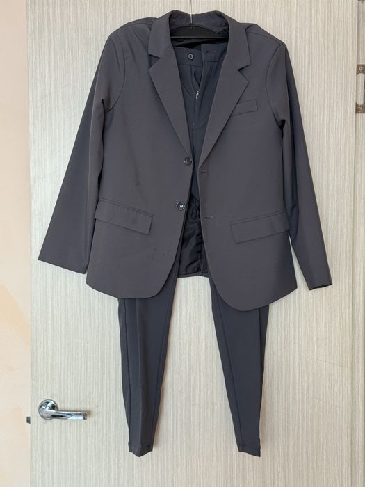 Продам одежду б/у