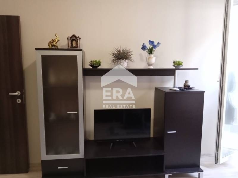 Дава се под наем Двустаен апартамент в Поморие - 58 кв.м за 357 € - Снимка #3