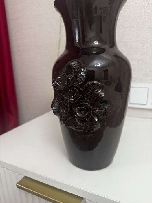 Ваза большая коричневая
