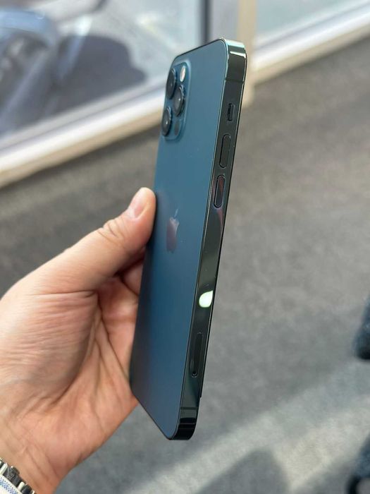 iPhone 12 Pro 128 blue