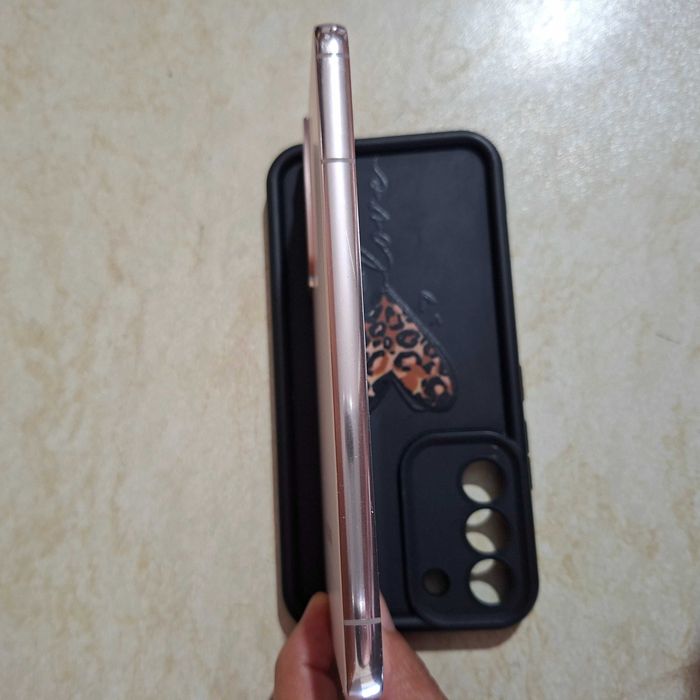 Samsung Galaxy S22