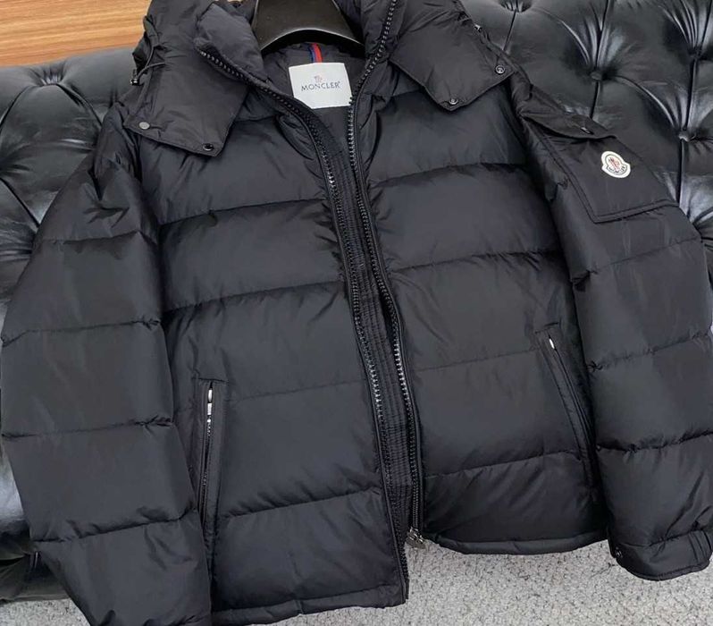 Geaca Moncler Montgenevre cu puf barbati