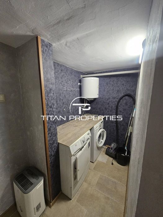 Дава се под наем Едностаен апартамент в Бургас, Лазур - 25 кв.м за 598.23 € - Снимка #4