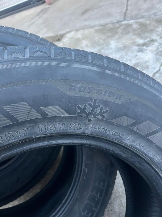 Cauciucuri de iarnă 255 65 R17(Zeetex)