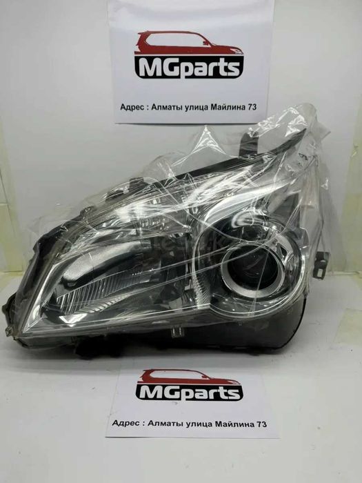 Фара б/у оригинал правая и левая на Lexus GX-460 10г