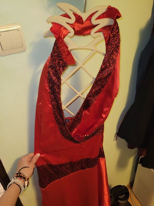 Rochie Chantal roșie sidefata eleganta de seara cu crapatura și spate