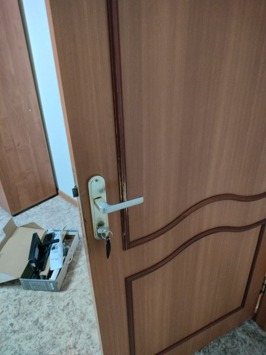 Продам межкомнатные двери