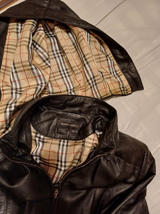 Geaca piele,culoarea neagra