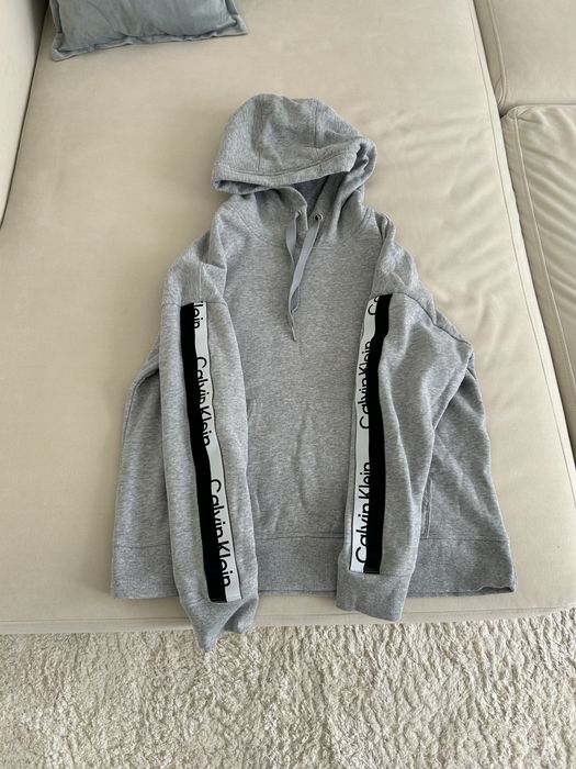 Худи Calvin в отличном состоянии