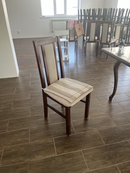 Стулья деревянные