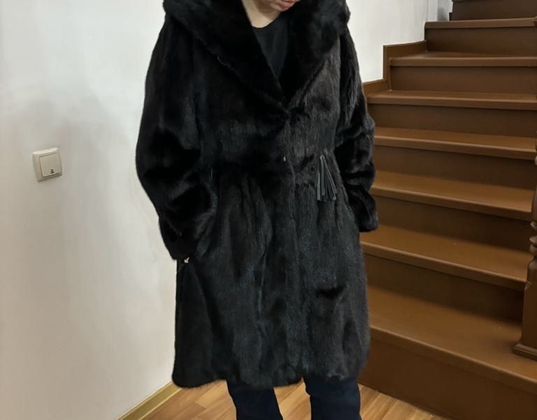 Продаётся норковая шуба